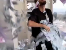 890