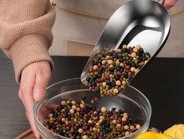 Stainless steel grain scoops %2811%29